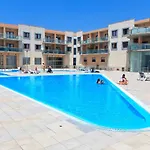 Summer In Paradise - Sea View And Pool In Apartmán *
